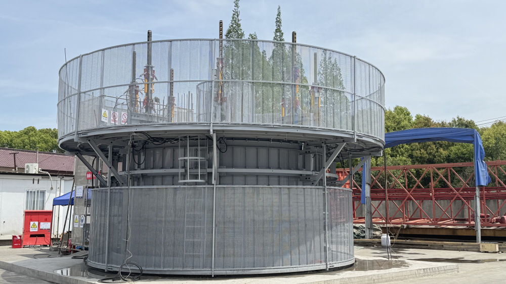 “筑”力大国粮仓|一建集团成功研发新一代智能液压滑模机，开启粮食仓储设施智造新纪元